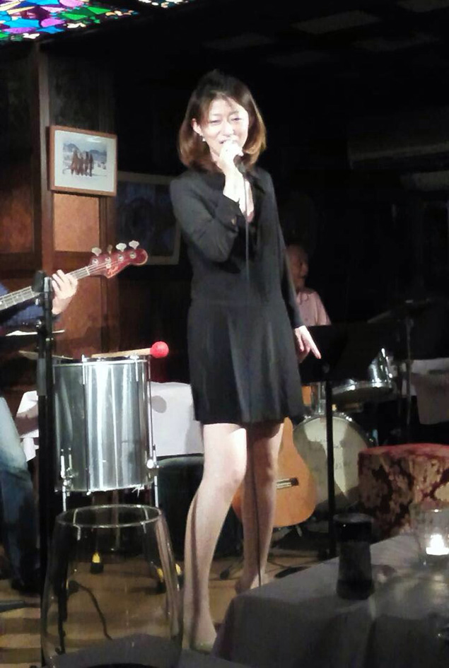 ボサノバシンガー(日本人歌手)倉橋圓佳(MADOKA まどか)｜ボサノヴァ・Bossa Nova(ボサノバ＆ジャズ)のBossa Nova Jazz Music MADOKA(まどか）のスライドショー写真